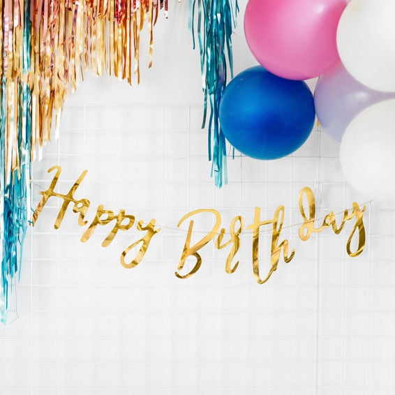 Banner napis Happy birthday, zlat. Dekoracija za najboljšo rojstnodnevno zabavo.