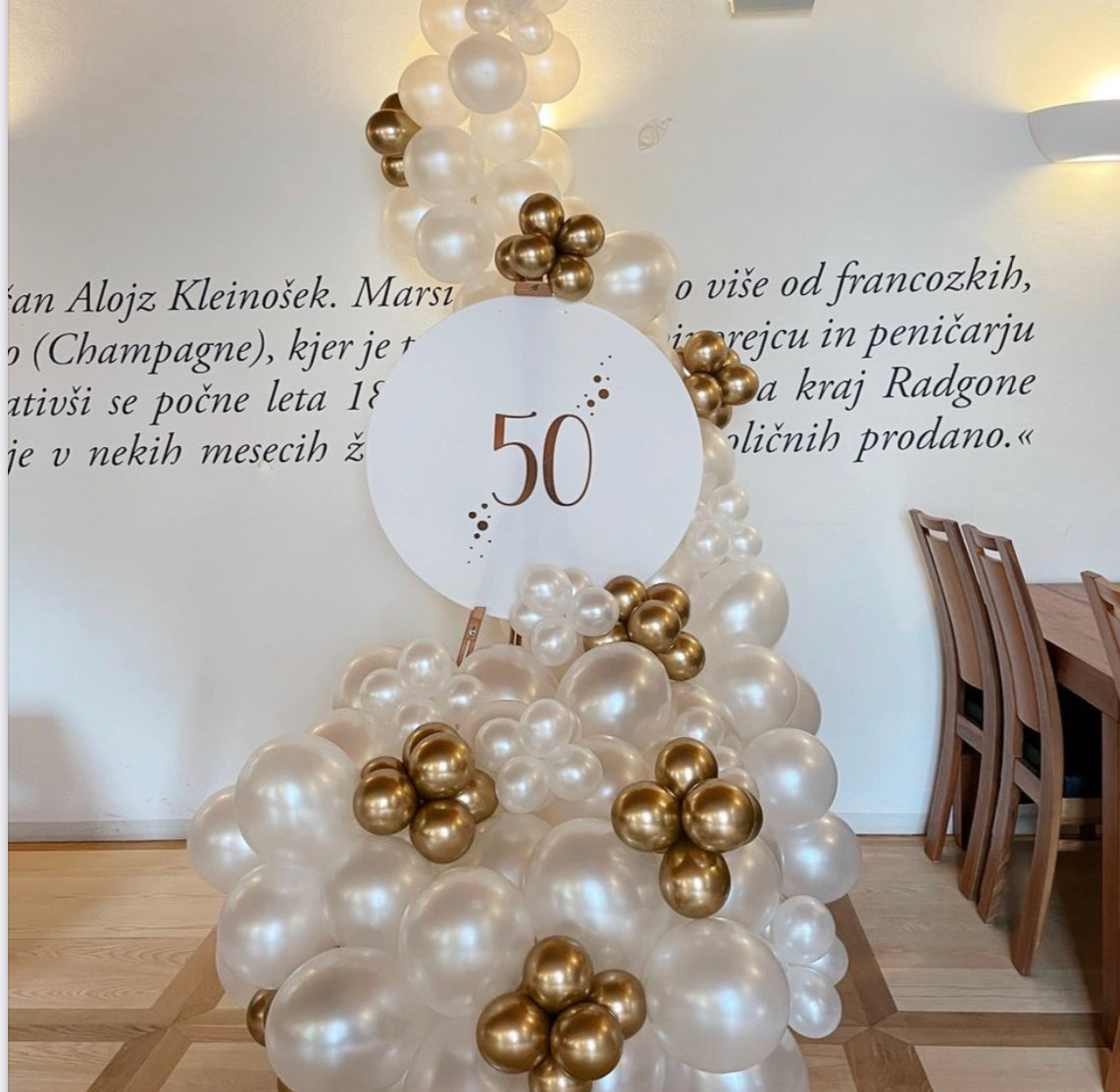 Iznajmljujem štafelaj - Slika, drveni