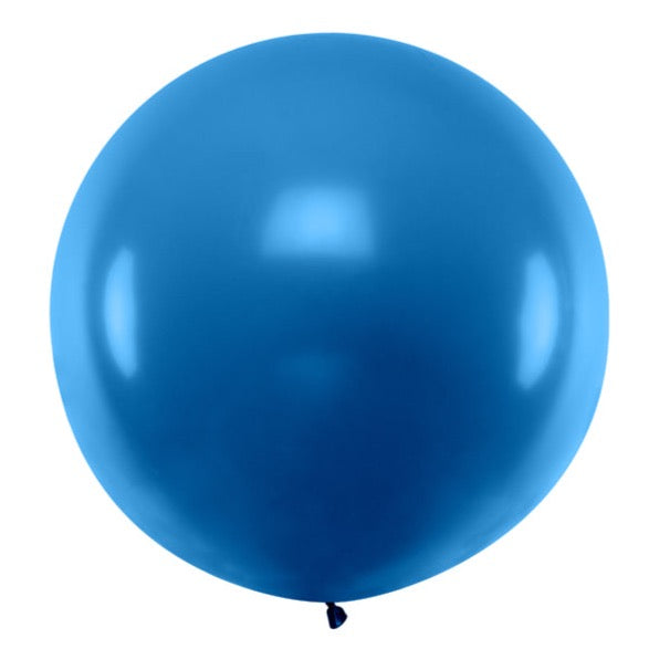 velik okrogel moder balon